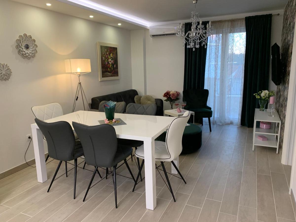 Apartman Onavi Макарська Екстер'єр фото